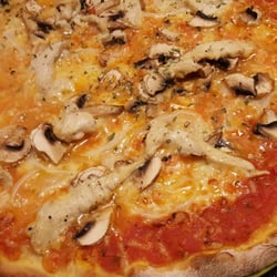 Pizzeria la B - Pizza Ali Farka Toure (pollo marinado, champiñones, cebolla)