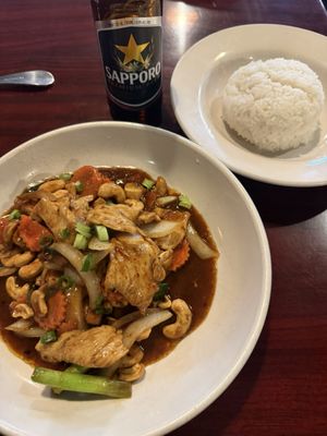 Bee Thai Kitchen by null