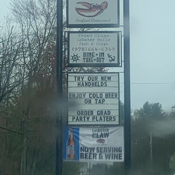 Lobster Claw Seafoods - Signs off of Rte 28 - Seafood Near Me - North Reading, Massachusetts