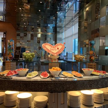 Radisson Blu Cebu - Hotels Near Me - Cebu City, CEB