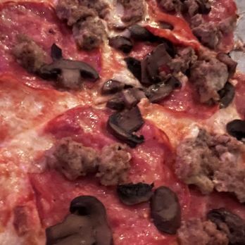 Ada's Kitchen - Meatball pizza - Pizza Near Me - Rockland, Maine