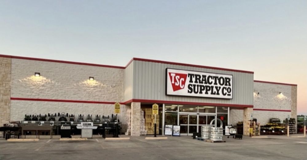 TRACTOR SUPPLY Updated October 2024 2101 W US Highway 377, Granbury