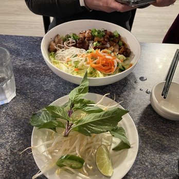 Pho Mimosa - Toppings and lemongrass chicken bowl - Vietnamese Near Me - Vancouver, British Columbia