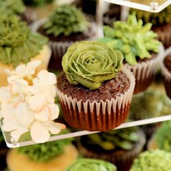 SweetHart Cakes & Creations