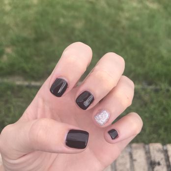 Maila Nails - Nail Salons Near Me - Sterling Heights, Michigan