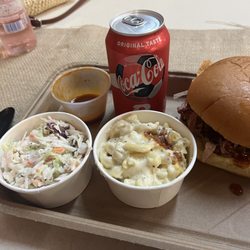 County Road Provisions - Great pulled pork  slaw and macaroni and cheese.!