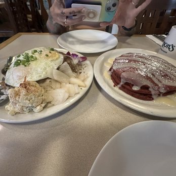 Cinnamon's Restaurant - Red velvet pancakes, and loco moco - Pancakes Near Me - Kailua, Hawaii Cinnamon's Restaurant - Red velvet pancakes, and loco moco - Pancakes Near Me - Kailua, Hawaii