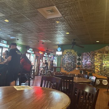 Murphy's Pub At the Belmont - bar area - Pubs Near Me - Long Beach, California Murphy's Pub At the Belmont - bar area - Pubs Near Me - Long Beach, California