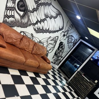 Mane Society - Hair Salons Near Me - Bloomington, Illinois Mane Society - Hair Salons Near Me - Bloomington, Illinois