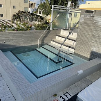 Leslie Hotel - Jacuzzi before they turned it on - Hotels Near Me - Miami Beach, Florida