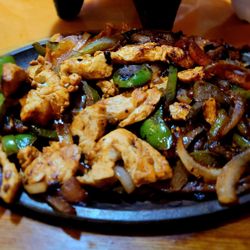 La Banda Mexican Grille - Chicken fajitas