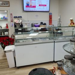 HS Howell Farms - Ice cream counter