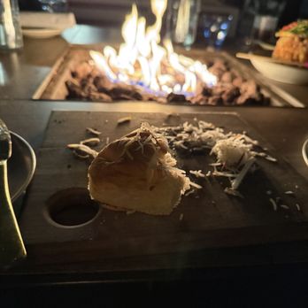 Vista - Monkey Bread - Bars Near Me - Hermosa Beach, California