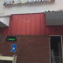 Pat & Jerry's - Front entrance