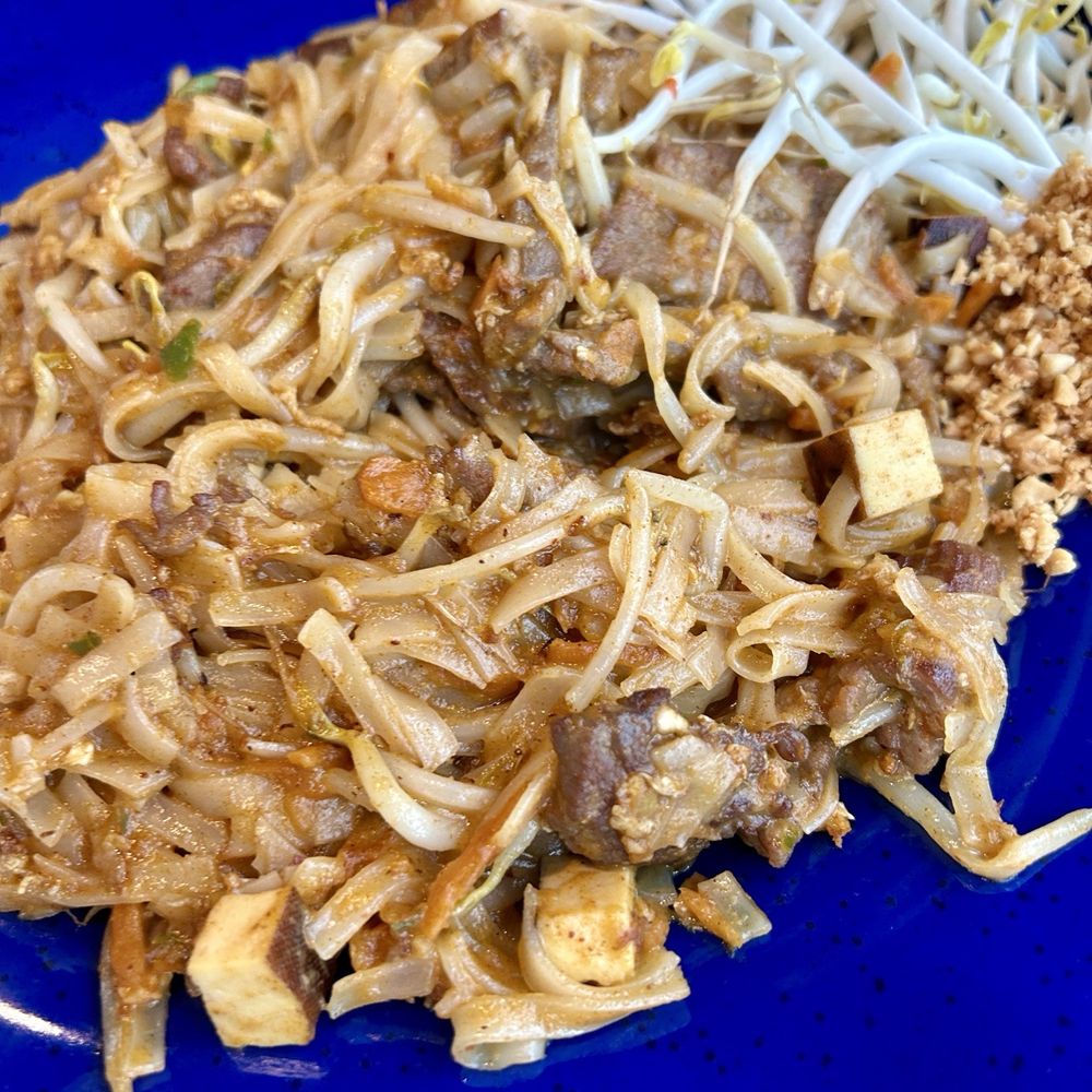 F1 Pad Thai too sweet! But we did get the warning. Should have ordered the street F2