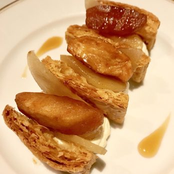 Le Coucou - Mille feuille- sweet, delicious - French Near Me - New York, New York Le Coucou - Mille feuille- sweet, delicious - French Near Me - New York, New York