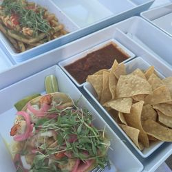 Air Pool Bar - 3 shrimp tacos, chips and salsa, SoCal fries