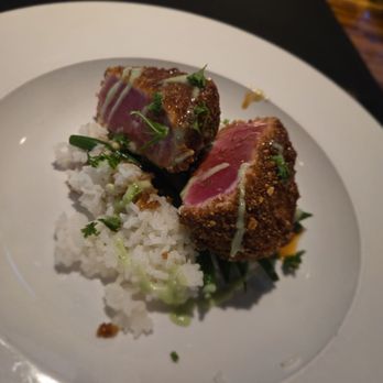 Sage Room - Tuna on Menu - New American Near Me - Hilton Head Island, South Carolina Sage Room - Tuna on Menu - New American Near Me - Hilton Head Island, South Carolina