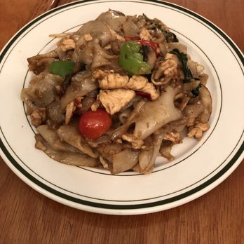 Amina Thai - Thai Near Me - Rockville, Maryland