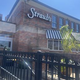 Exterior outside entrance of Straub's Market - Entry - Clayton, Missouri Exterior outside entrance of Straub's Market - Entry - Clayton, Missouri