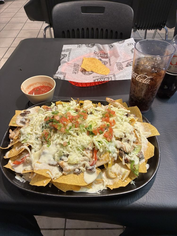 El Pariente Mexican Restaurant Image