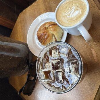 The Beanhive - Coffee & Tea Near Me - Galesburg, Illinois