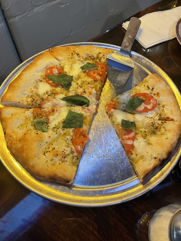 Knapp's City Garage, New Baltimore Roadtrippers