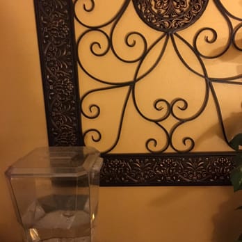 On Cloud Nine Day Spa - Nice waiting area - Day Spas Near Me - Upland, California