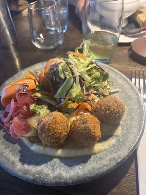 The Twelve Hotel by null