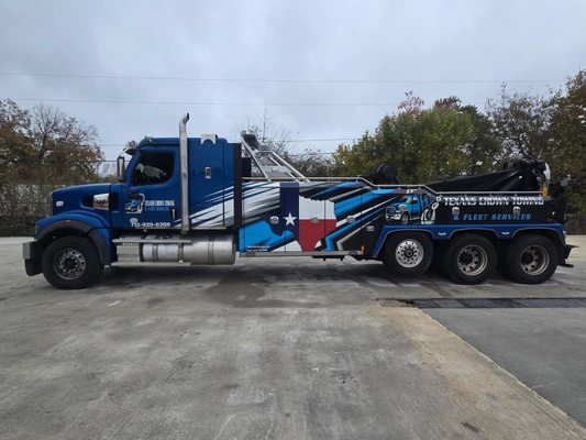 Texans Crown Towing - Heavy Duty and Recovery