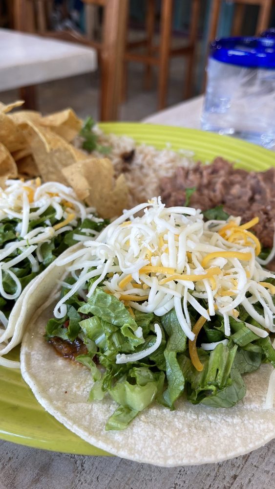 Dos Coyotes Border Cafe