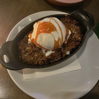 Farm Bar - Lakeview - Wolf River Apple Crisp - Bars Near Me - Chicago, Illinois Farm Bar - Lakeview - Wolf River Apple Crisp - Bars Near Me - Chicago, Illinois