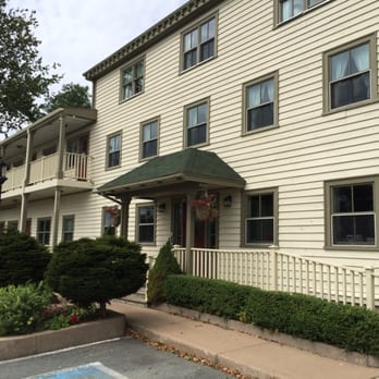 Lane's Privateer Inn - Exterior view of the Inn September 2014 - Hotels Near Me - Liverpool, Nova Scotia Lane's Privateer Inn - Exterior view of the Inn September 2014 - Hotels Near Me - Liverpool, Nova Scotia