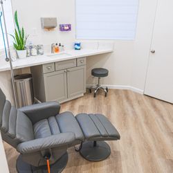 The Restoration Lab - Consultation/Vitamin Therapy Room