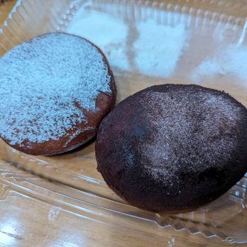 Zingerman's Bakehouse - Ricotta Paczki (Left), Chocolate Cream Paczki (Right) - Bakeries Near Me - Ann Arbor, Michigan