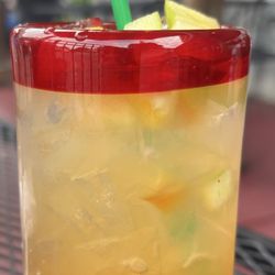 Mami Monchita's - Peach sangria
