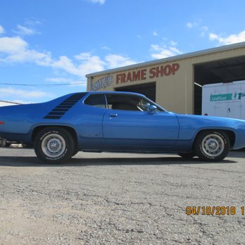 Mike's Frame Shop Alignment And Brake's - When getting the job done right is important, this is the shop to go. - Auto Repair Near Me - Topeka, Kansas Mike's Frame Shop Alignment And Brake's - When getting the job done right is important, this is the shop to go. - Auto Repair Near Me - Topeka, Kansas