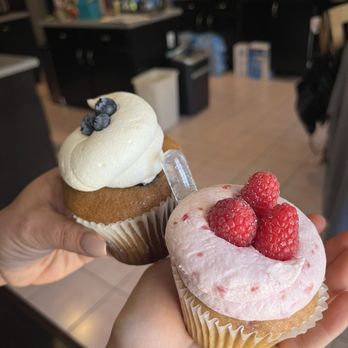 Dos Chris’ Bakery & Charcuterie - Raspberry cupcake and GF blueberry cupcake - Bakeries Near Me - Phoenix, Arizona