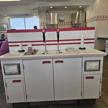 In-N-Out Burgers - ows an old fashioned kitchen - Fast Food Near Me - Henderson, Nevada In-N-Out Burgers - ows an old fashioned kitchen - Fast Food Near Me - Henderson, Nevada