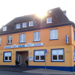 Restaurant Delphi - Der Eingang im Gegenlicht