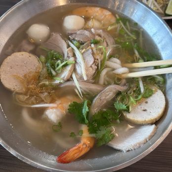 Vua Bun Bo - Banh Canh Thap Cam - Vietnamese Near Me - Houston, Texas