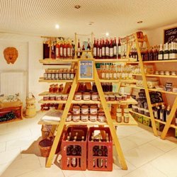 Hotel Restaurant Reussenstein - Hotel Reussenstein- Feinschmeckerlädle