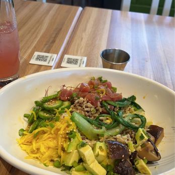 True Food Kitchen - Poke bowl - New American Near Me - Gaithersburg, Maryland
