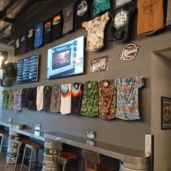 Altamont Beer Works - Merch - Breweries Near Me - Livermore, California