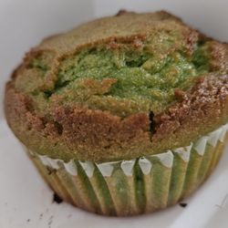 Pistachio muffin