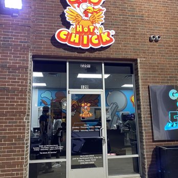 S&J's Hot Chick - The storefront - New American Near Me - Dallas, Texas S&J's Hot Chick - The storefront - New American Near Me - Dallas, Texas