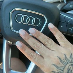 T Nail Boutique - Hard gel French Manicure