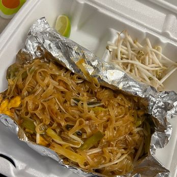 Rose's Kitchen - Pad Thai - yummy - Thai Near Me - Manchaca, Texas