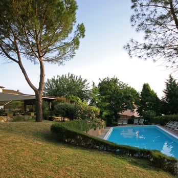 Hotel Tenuta Il Burchio - Hotels Near Me - Burchio, FI