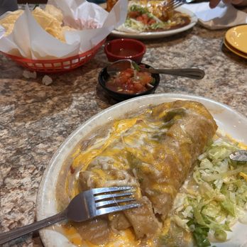 Valle Luna - Special order deep fried enchilada style bean, and cheese burrito. No tomato on the lettuce due to allergies. Absolutely delicious. - Mexican Near Me - Phoenix, Arizona